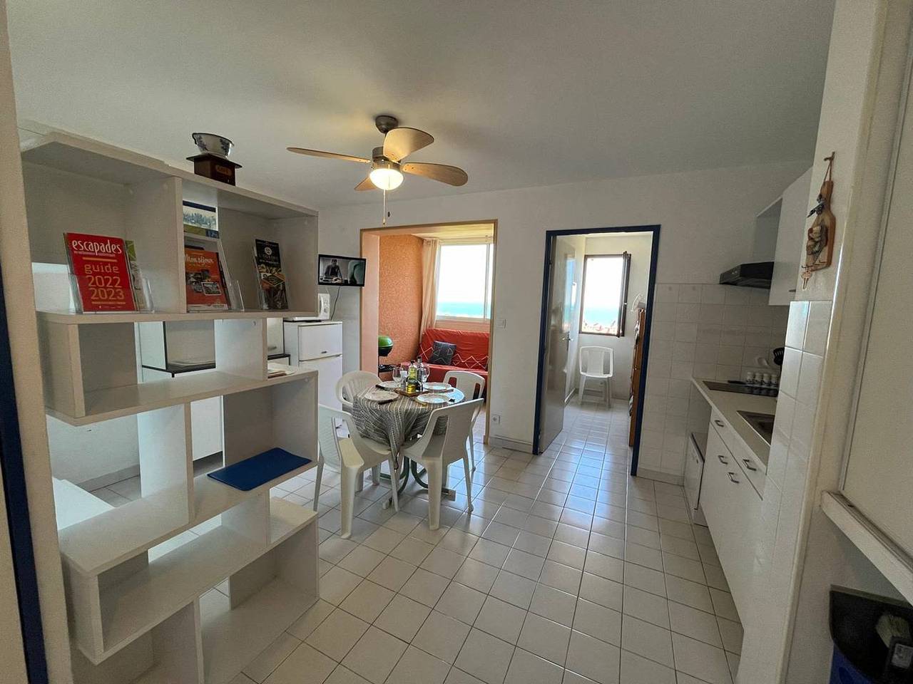 Appartement De Vacances pour 4 Personnes dans Saint Pierre la Mer, Fleury