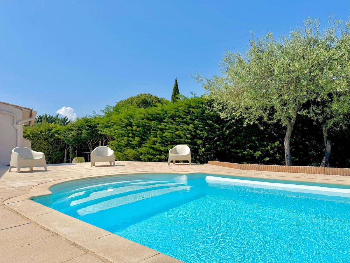 L’Olivaie • Villa 8 pers piscine & jardin in Caveirac, Région de Nîmes
