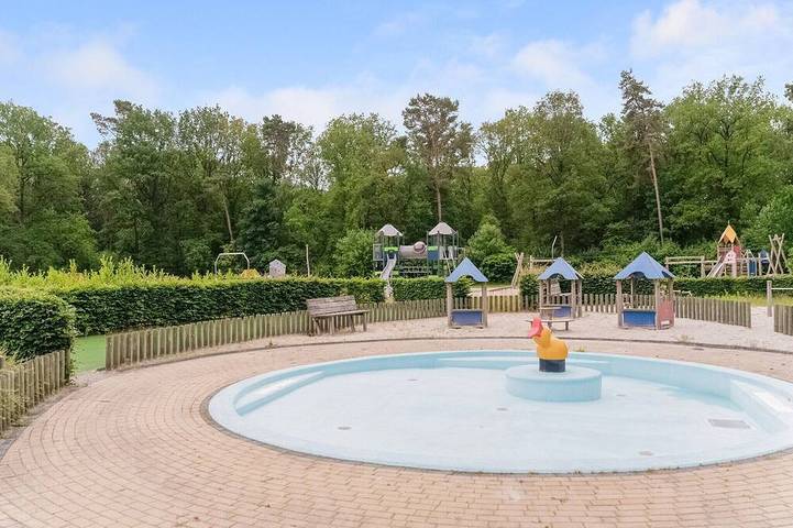 Ferienhaus für 4 Personen, mit Garten und Pool