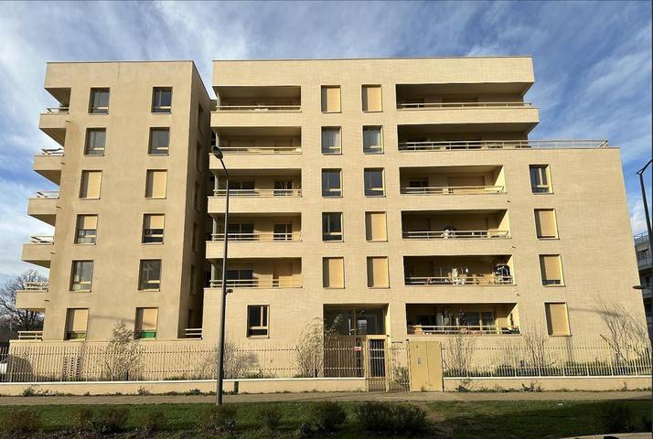 Gîte pour 2 personnes, avec Vue à Clichy-sous-Bois