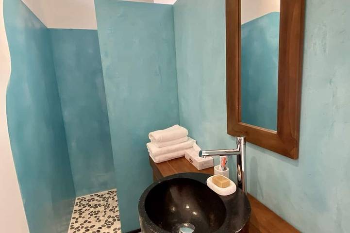 Location de vacances pour 8 personnes, avec jardin et terrasse dans Montlegun - 4