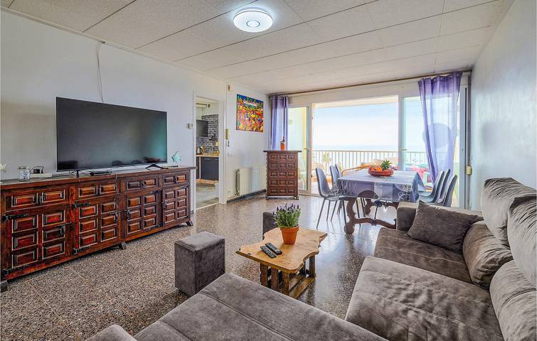 Apartamento vacacional entero, Apartamento con vistas al mar, terraza y Wi-Fi in Pineda de Mar, Costa del Maresme