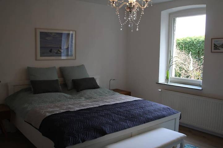 Ferienwohnung für 4 Personen, mit Whirlpool und Terrasse sowie Garten und Sauna in Horn-Bad Meinberg - 2