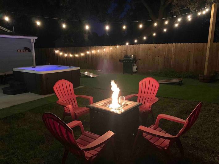 Bungalow für 8 Personen, mit Whirlpool und Garten sowie Terrasse in Texas
