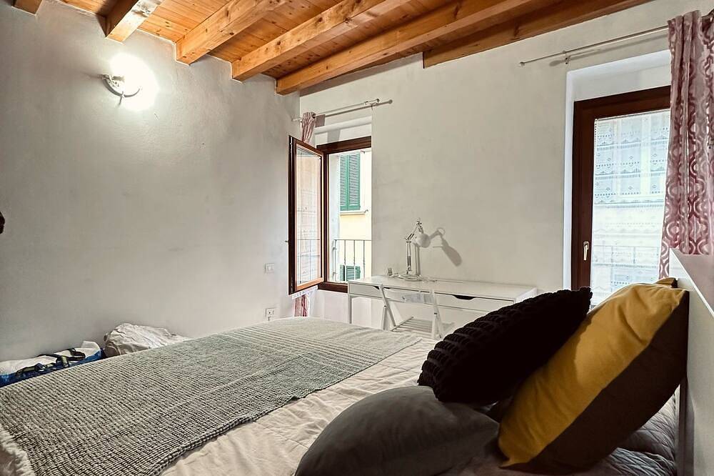 Ganze Wohnung, Cozy Apartment In The Center in Brescia, Gardasee-Berge