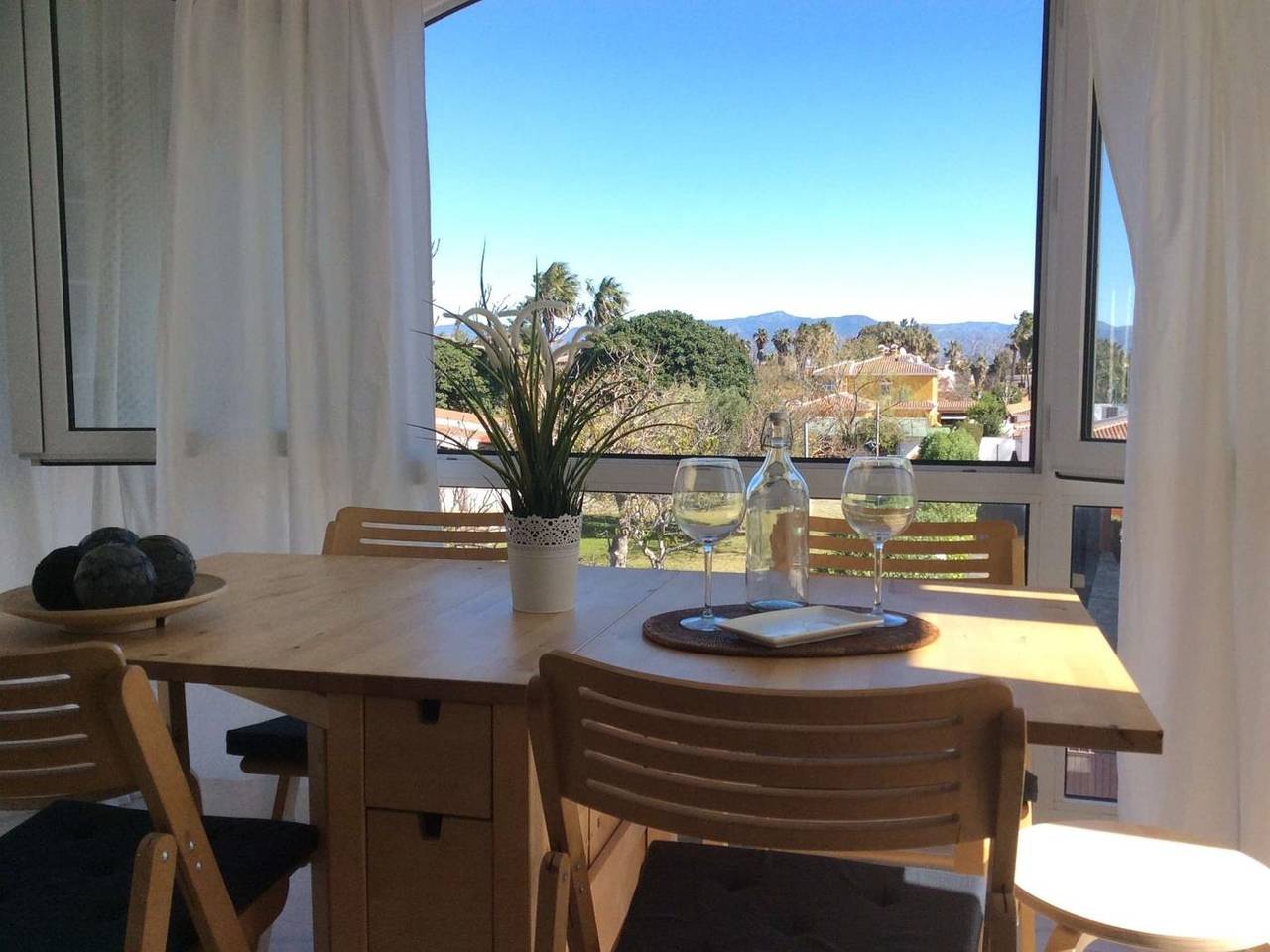 Hel ferielejlighed, Ferielejlighed for 6 personer med pool in Churriana, Malaga