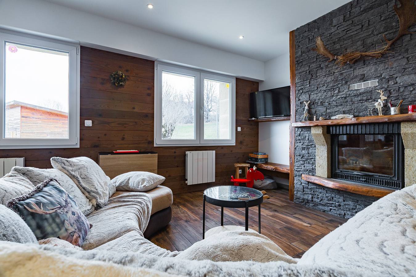 Maison de vacances 'La Clé Du Vercors' avec vue sur les montagnes, terrasse privée et Wi-Fi in Presles, Parc naturel régional du Vercors