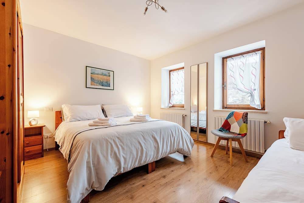 Ganze Wohnung, Cozy house in the Dolomites a few kilometers from the slopes and the National Park. in Forno di Zoldo, Val di Zoldo