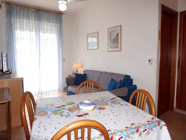 Ferienwohnung für 6 Personen, mit Balkon und Pool, kinderfreundlich in Porto Santa Margherita - 3
