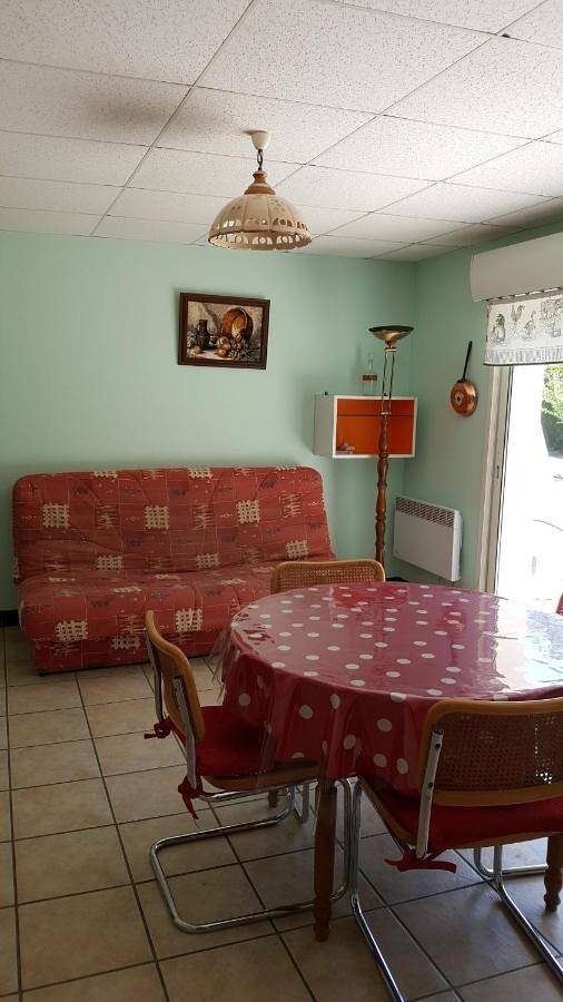 Appartement entier, One-Bedroom Apartment in Bordezac, Parc national des Cévennes