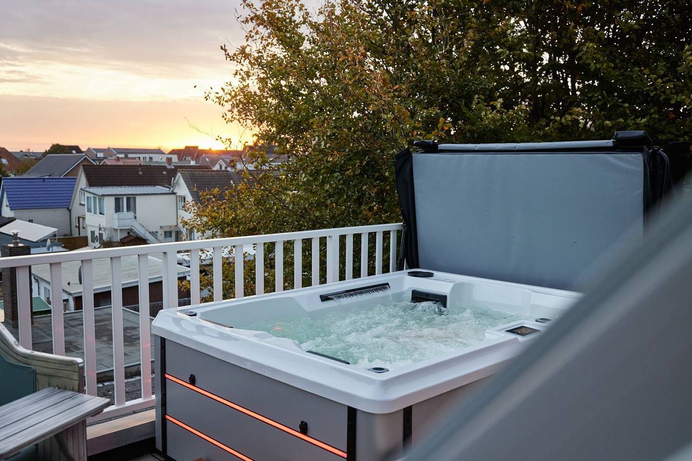 Ganze Wohnung, Wolken.Nest Penthouse Büsum – Whirlpool, Sauna & 2 Balkone in Hafen Büsum, Büsum
