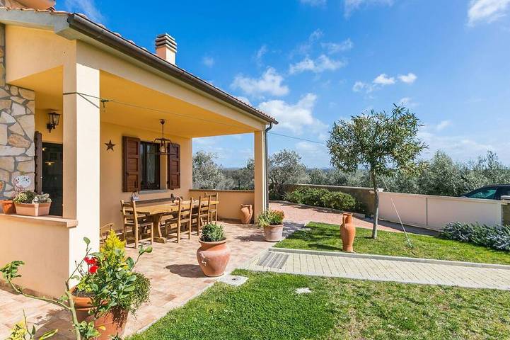Ferienhaus für 8 Personen, mit Garten