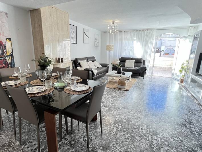 Ferienhaus für 5 Personen, mit Meerblick und Balkon sowie Terrasse und Garten in Alicante - 2