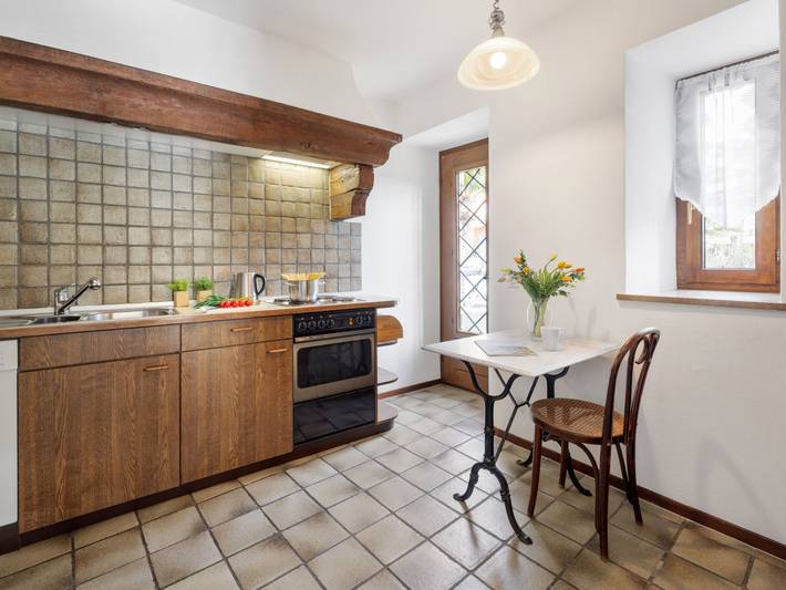 Ferienhaus für 4 Personen, mit Terrasse und Garten sowie Ausblick und Seeblick, mit Haustier im Tessin - 3