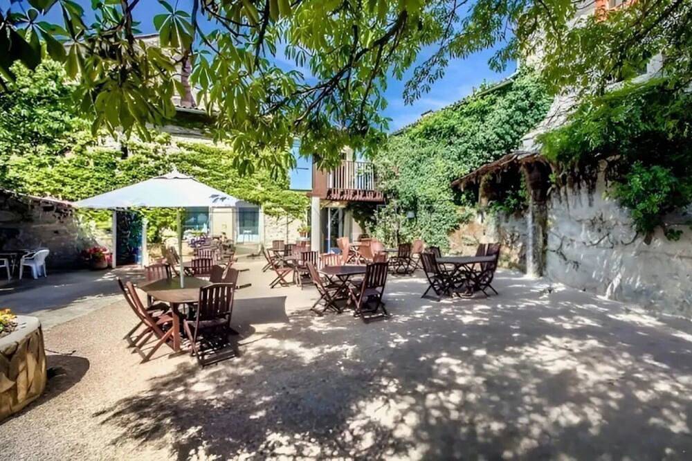 Camping 3 étoiles - Piscine - ccbfcgb in Saint-Laurent-du-Verdon, Verdon Regional Natural Park