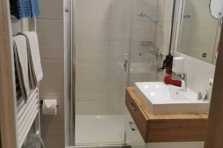 Ganze Wohnung, Apartment Waldhorn Fewo für 2 Personen mit Badeplatz in Sankt Wolfgang im Salzkammergut, Bezirk Gmunden