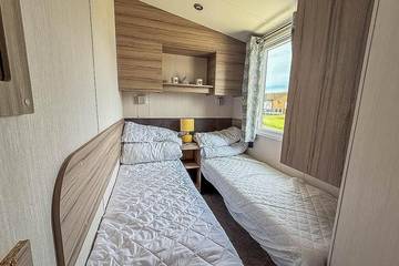 Bungalow for 6 People in Skidbrooke with Saltfleet Haven, Lincolnshire, Photo 3