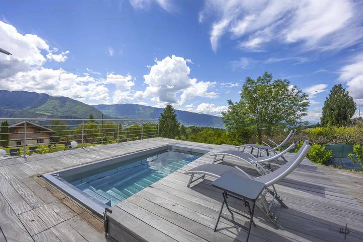 Location de vacances pour 12 personnes, avec piscine, adapté aux familles dans Talloires-Montmin - 2