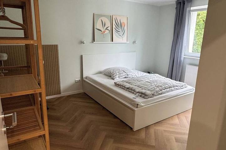 Ganze Wohnung, Stilvolle Wohnung mit Balkon und Blick ins Grüne in Paderborn, Nordrhein-Westfalen