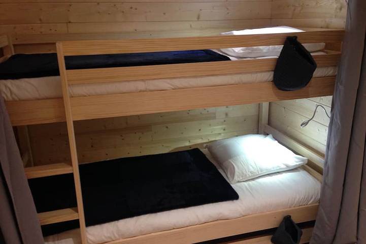 Gîte pour 6 personnes, avec terrasse à Saint-Jacques-des-Blats - 4