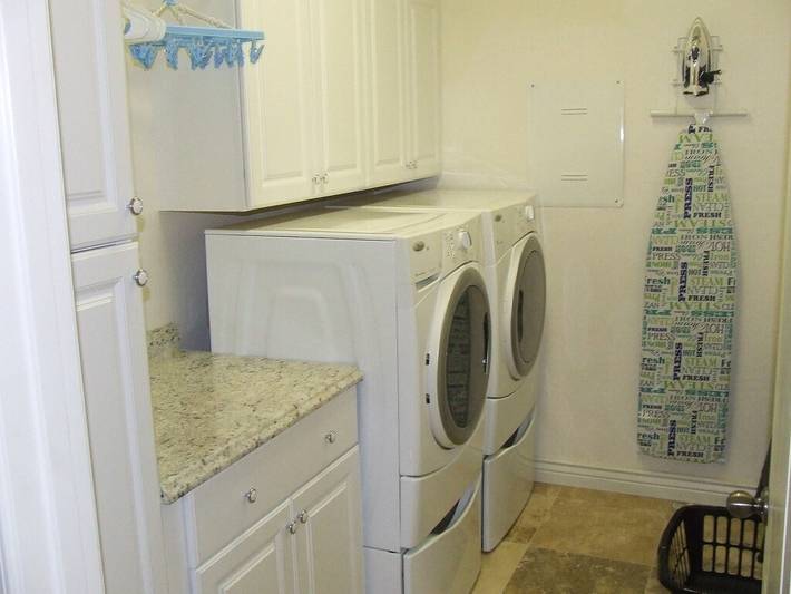 Vacation rental for 8 people, with yard in San Tan Valley