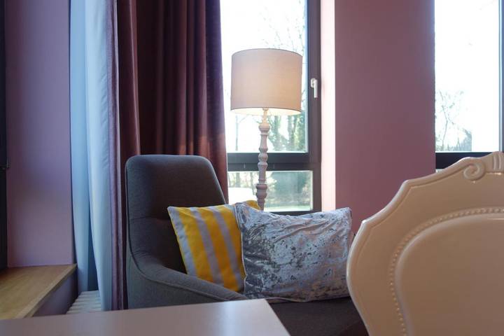 Ferienwohnung, mit Terrasse und Garten sowie Ausblick in Trebbin - 4