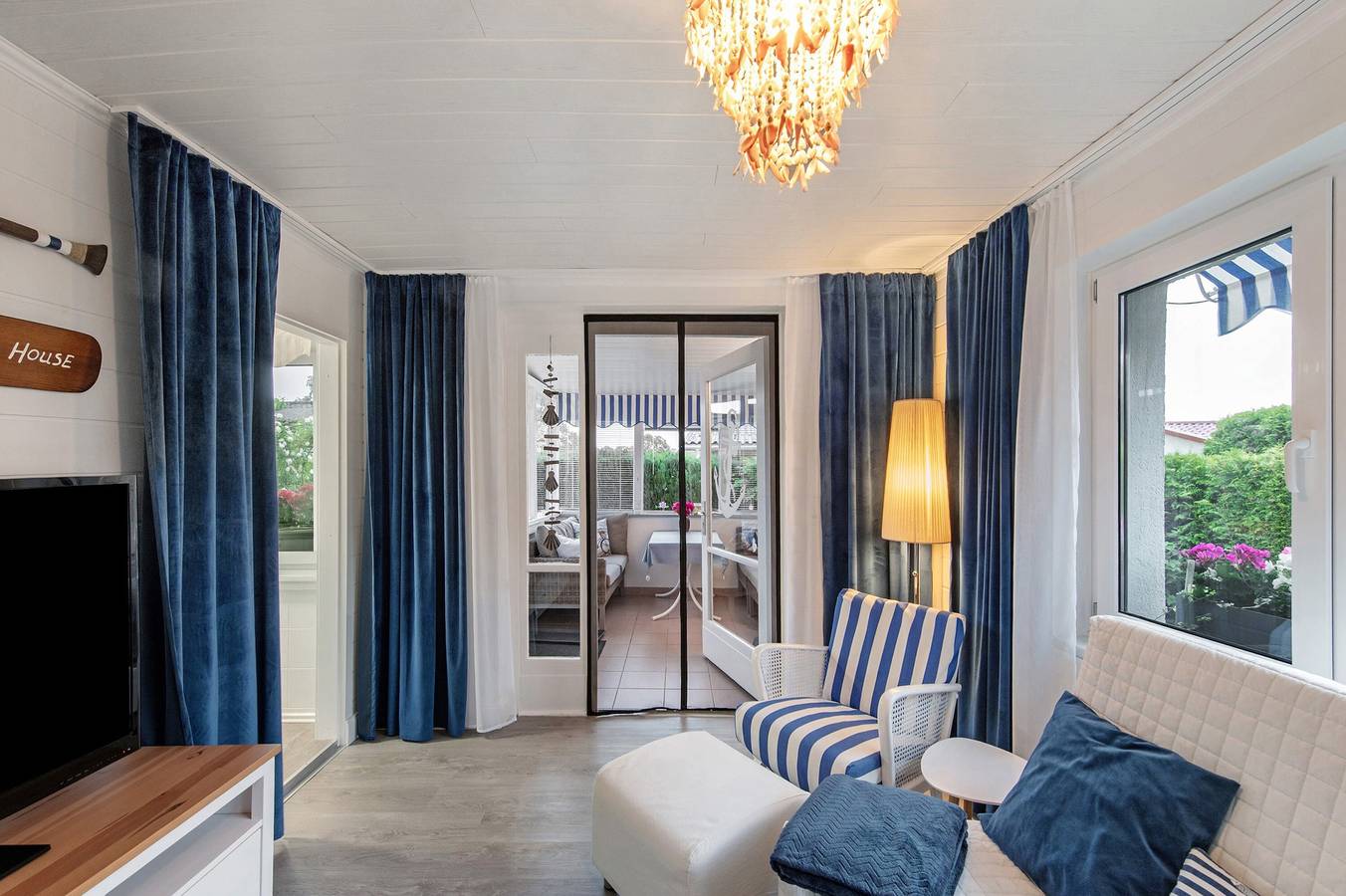 Ferienhaus 'Ruheoase' Kummerower See mit Privatem Garten- 300m zum Hafen in Kummerow, Kummerower See