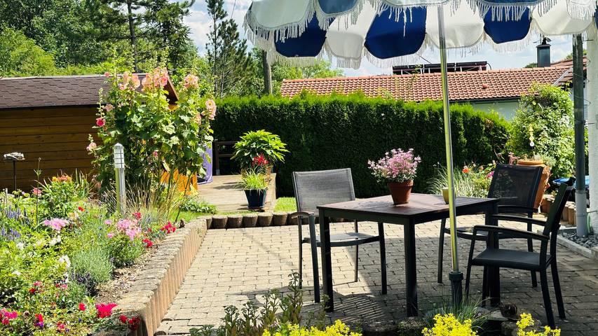 Ganze Ferienwohnung, Ferienwohnung Ela - Ferienwohnung 66qm, 1 Schlafzimmer, 1 Wohn-/Schlafzimmer, max. 4 Personen in Lichtenstein, Neckar-Alb