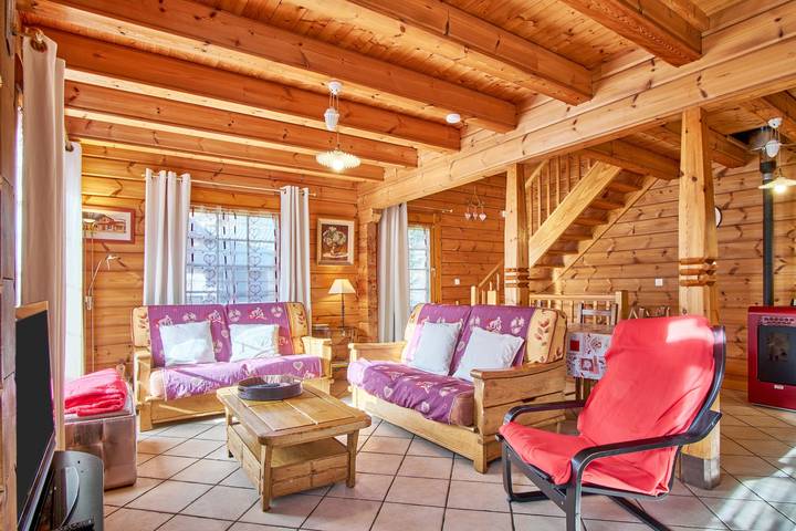 Chalet "Le Serac" avec vue sur les montagnes, terrasse privée et Wi-Fi in Gresse-en-Vercors, Parc naturel régional du Vercors