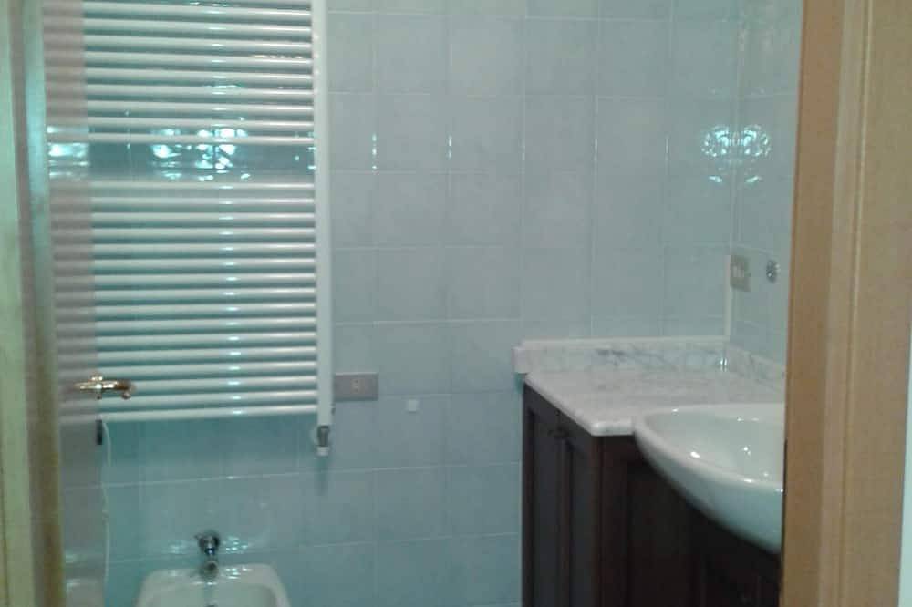Apartamento entero, Jardín Y Garaje Centrales De Dos Habitaciones in Sauze d'Oulx, Via Lattea