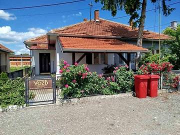 Gîte pour 2 personnes, avec terrasse et jardin, animaux acceptés à Kladovo