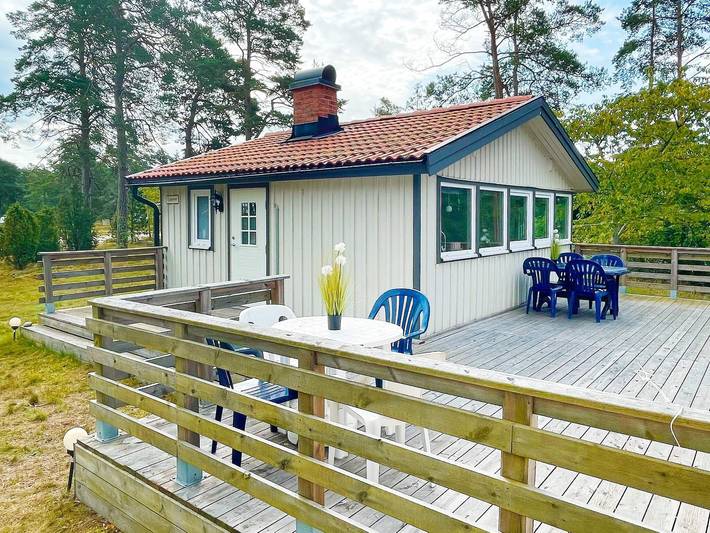 Ferienhaus für 6 Personen, mit Balkon und Terrasse sowie Garten in Mönsterås und Umgebung