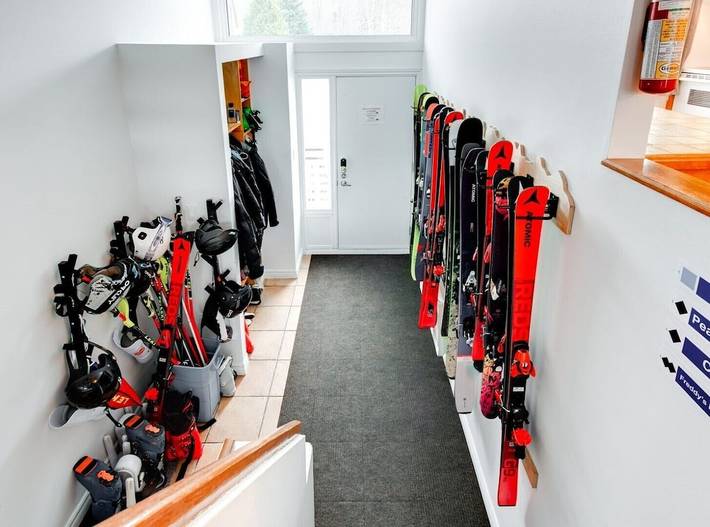 Location de vacances pour 10 personnes, avec piscine ainsi que jardin et balcon à Beaupré - 2