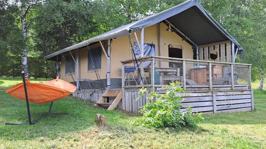 Location de vacances pour 6 personnes, avec jardin et terrasse ainsi que piscine et vue à Camurac - 2