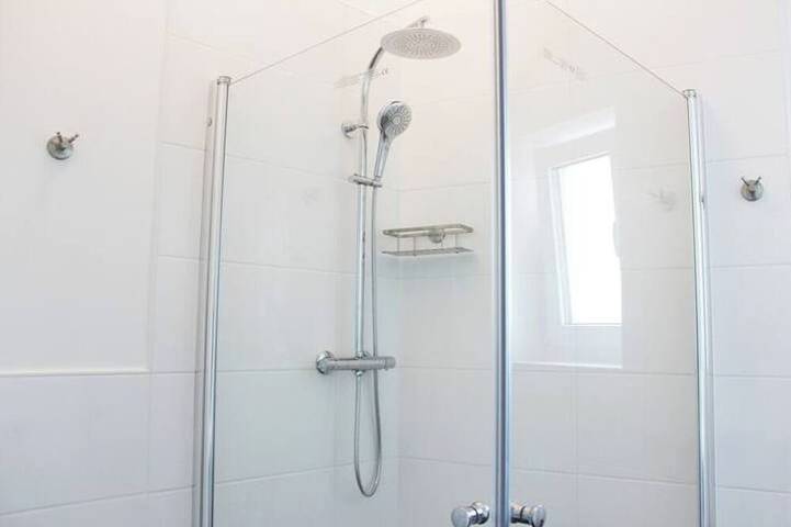 Ganze Wohnung, Schöne Eg-Neubauwohnung in Bad Soden in Bad Soden am Taunus, Main-Taunus-Kreis