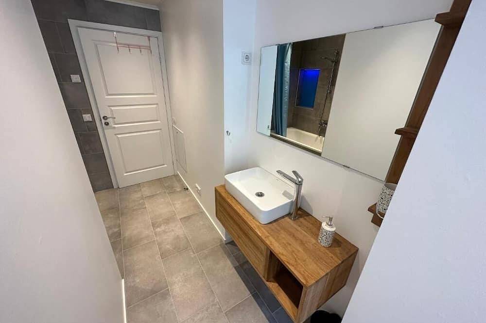 Moderner Wohncomfort in neu renovierten historischen Anwesen mitten in der Natur in Skövde, Västergötland