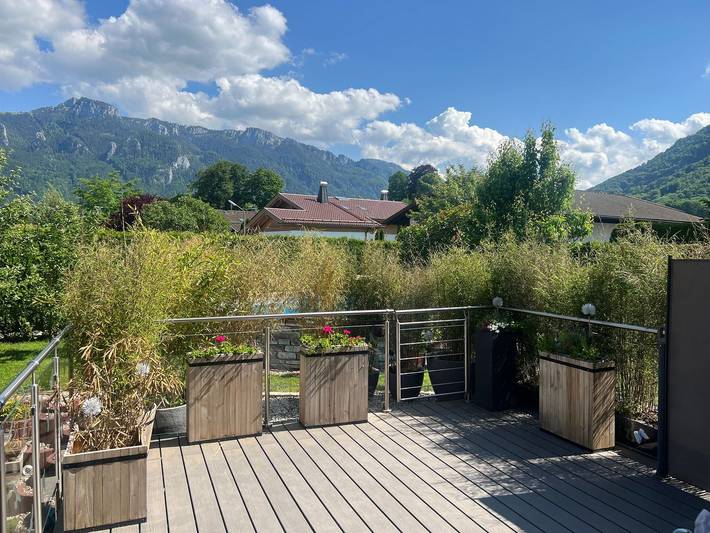 Ferienwohnung für 4 Personen, mit Garten und Pool sowie Ausblick