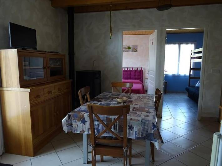 Location de vacances pour 5 personnes, avec vue et jardin à La Robine-sur-Galabre