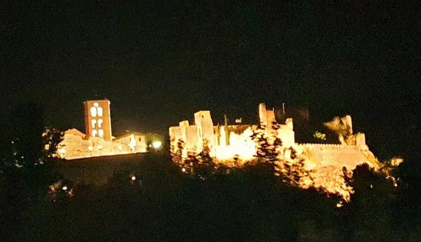 Location de vacances pour 8 personnes, avec piscine ainsi que jardin et vue, animaux acceptés à Escalona - 3