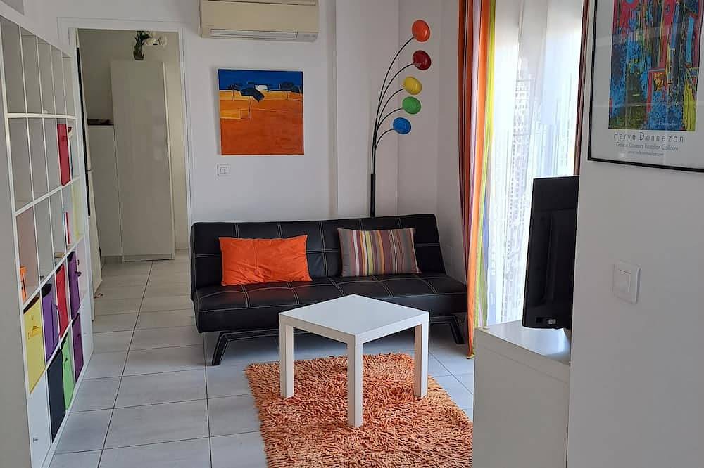 Appartement entier, Vue panoramique, avec piscine: entre mer et montagne, au calme. in Laroque-des-Albères, Côte méditerranéenne (France)