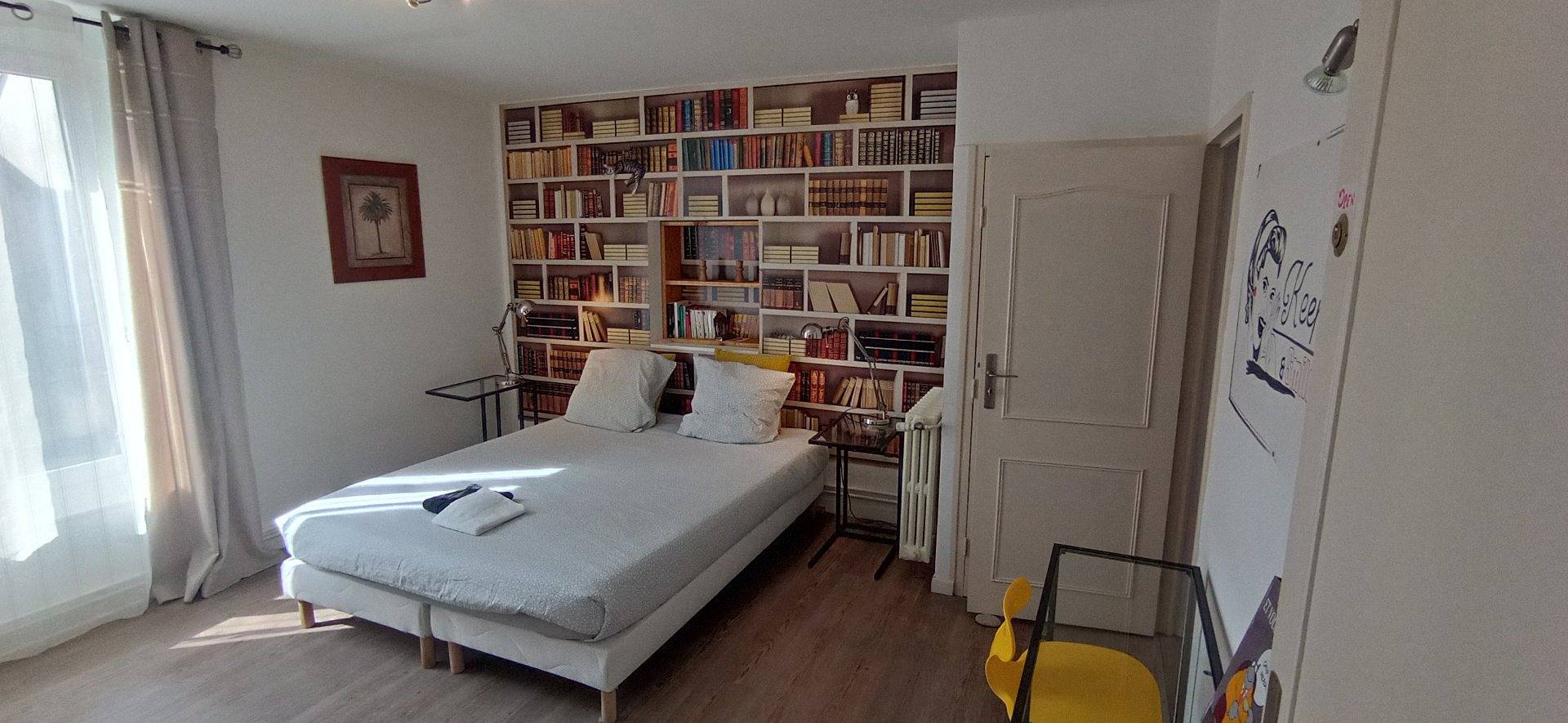 Alex Guest House - Chambre Jaune in Dozulé, Région de Lisieux