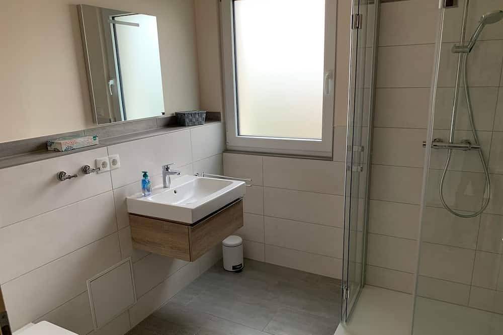 Ganze Wohnung, In den Reben - Ferienwohnung - Appartement/Fewo, Bad, Wc, 1 Schlafraum in Kallstadt, Pfälzer Rheinebene