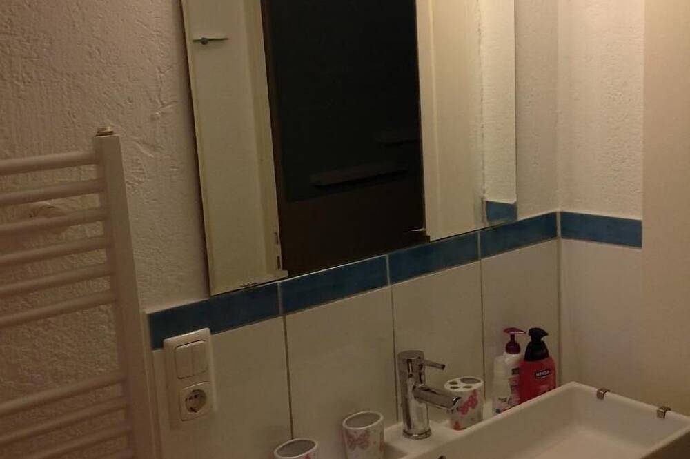 Ganze Wohnung, Apartment-am-airport in Hamburg-Nord, Hamburg