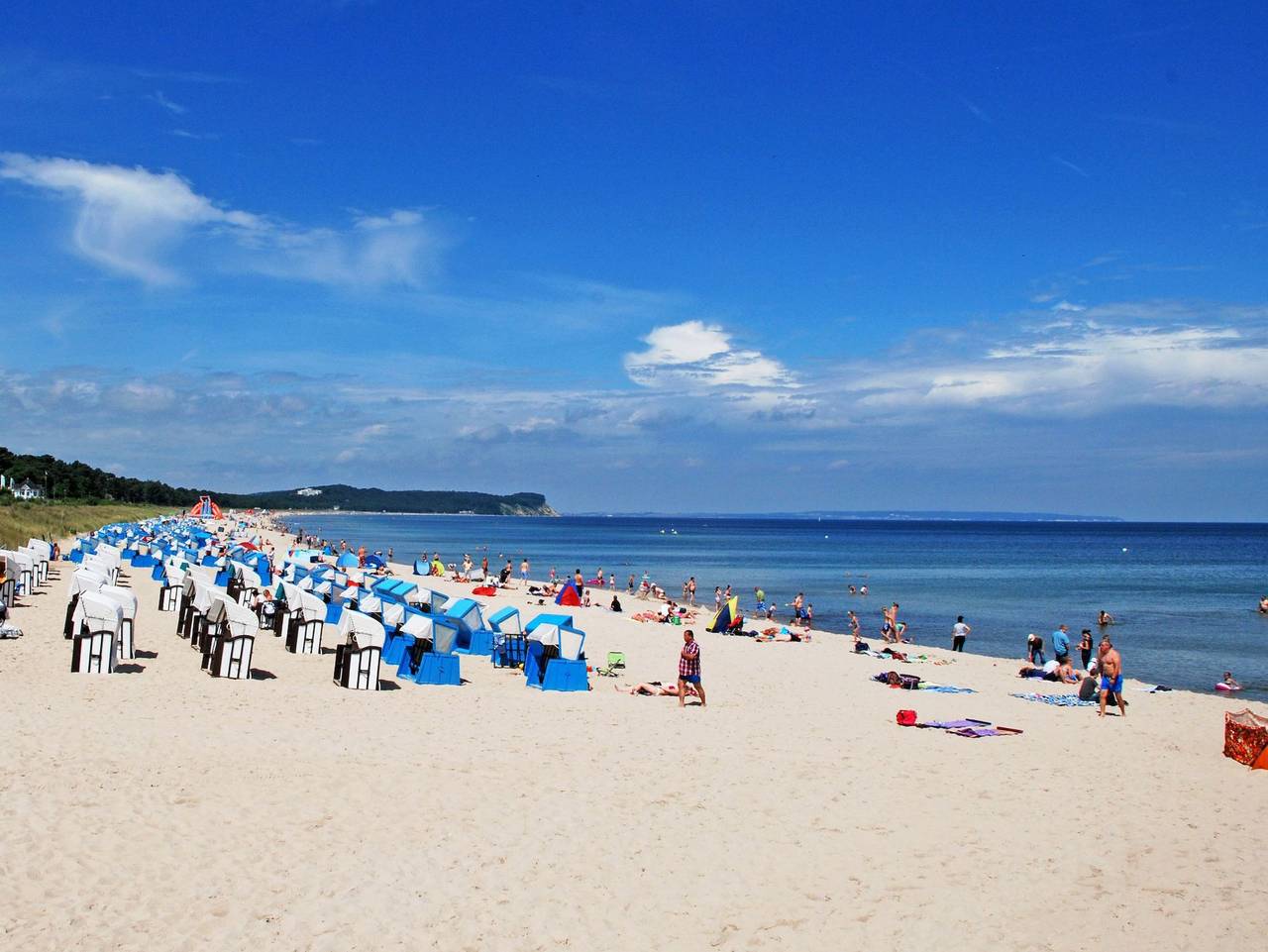 Ganze Ferienwohnung, Fewo mit Meerblick u. Balkon 500 m bis zum Strand (Kn) - 37 schöne 3-Raum-Ferienwohnung mit Seeblick u. Balkon in Göhren, Rügen