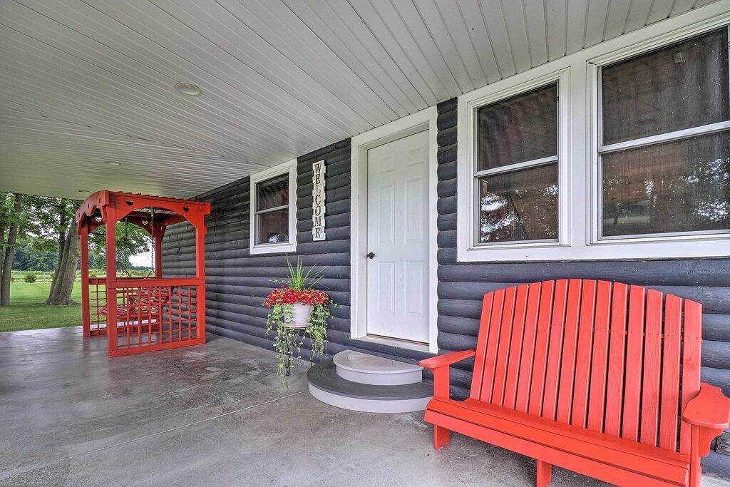 Cozy ‘Haven of Rest’ Home w/ Amish Country Views! in LaGrange County