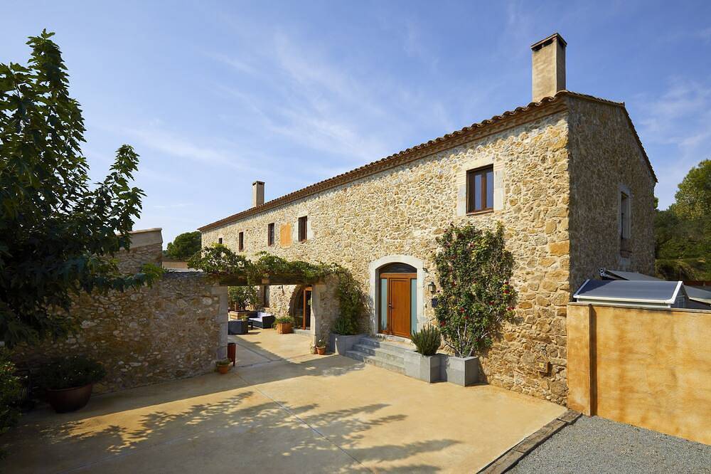 Casa Rural para grupos y senderistas, amantes de naturaleza y la tranquilidad. in Torroella de Montgrí, Costa Brava