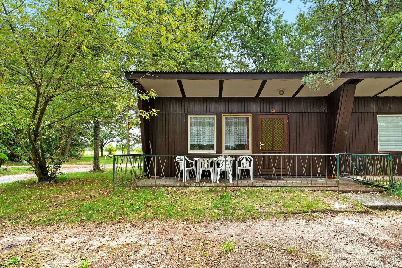 Bungalow '4 - Kimbucht' mit privater Terrasse und gemeinsamem Garten in Waldhufen, Oberlausitz-Niederschlesien