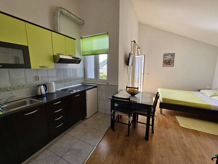 Studio für 3 Personen, mit Balkon in Duće