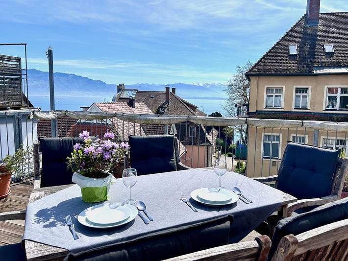 Ganze Wohnung, Ferienwohnung Seesicht - Maisonette mit Dachterrasse im Insel-Altstadthaus in Lindau, Bayerisch Schwaben