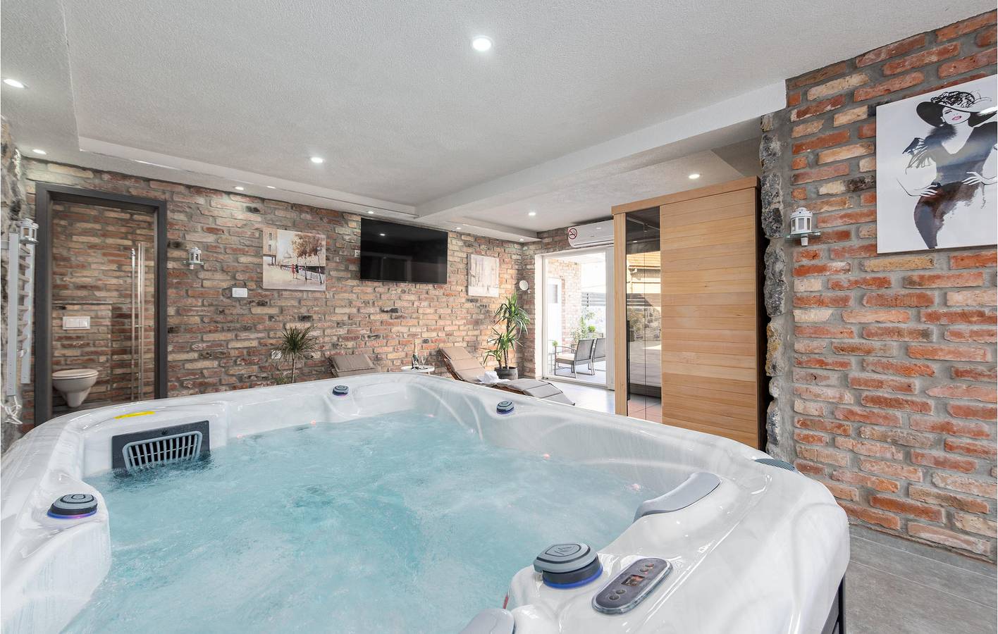 Geräumige 140 m² große Wohnung mit Pool, WLAN und Parkplatz in Gračac, Zadar